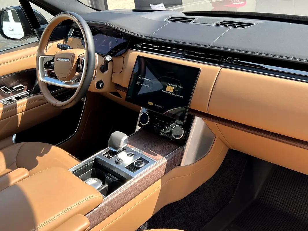 LAND ROVER Range Rover HSE P530 2023 - photo 11 - Import Émirats | International Cars