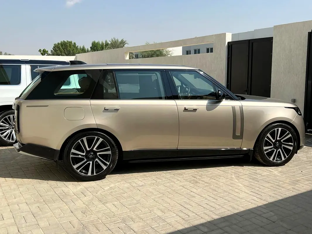 LAND ROVER Range Rover HSE P530 2023 - photo 7 - Import Émirats | International Cars