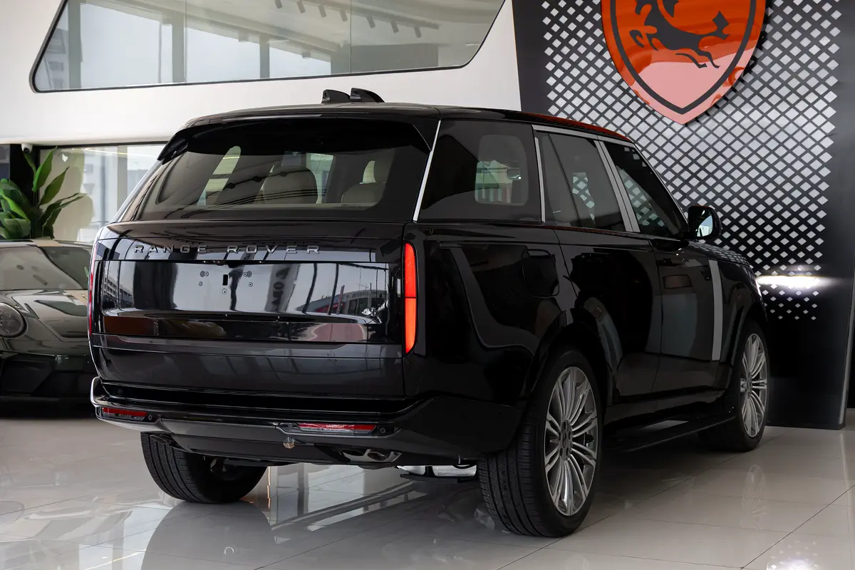 LAND ROVER Range Rover Vogue HSE 2026 - photo 4 - Import Émirats | International Cars