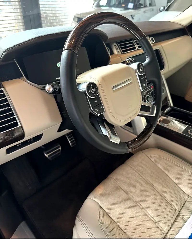 LAND ROVER Range Rover Supercharged 2014 - photo 4 - Import Émirats | International Cars