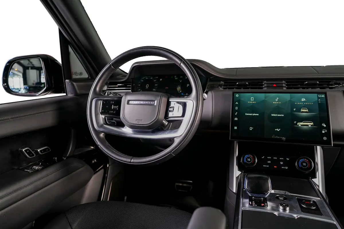 LAND ROVER Range Rover SV 2023 - photo 12 - Import Émirats | International Cars