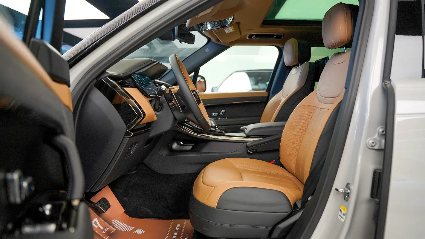 LAND ROVER Range Rover Sport Autobiography 2025 - photo 9 - Import Émirats | International Cars