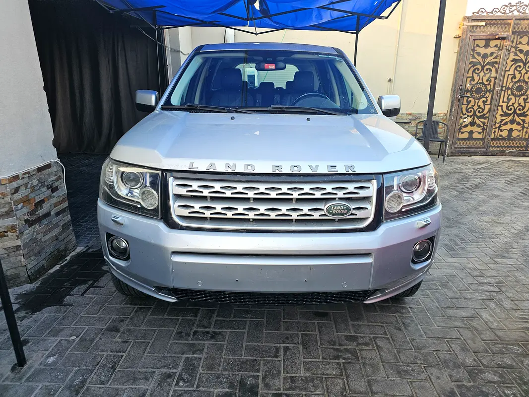 LAND ROVER LR2 HSE Luxury