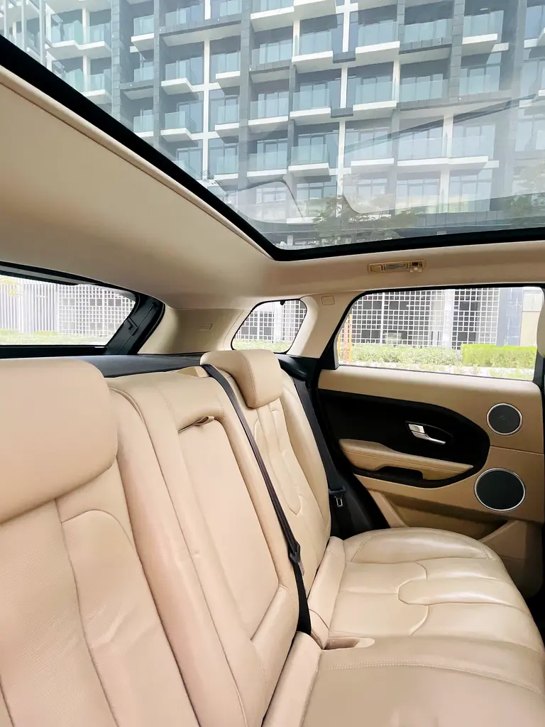 LAND ROVER Range Rover Evoque Dynamic SE 2015 - photo 4 - Import Émirats | International Cars