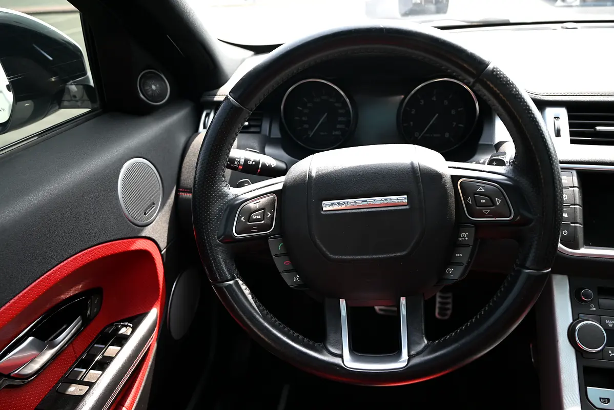 LAND ROVER Range Rover Evoque Dynamic SE 2014 - photo 10 - Import Émirats | International Cars