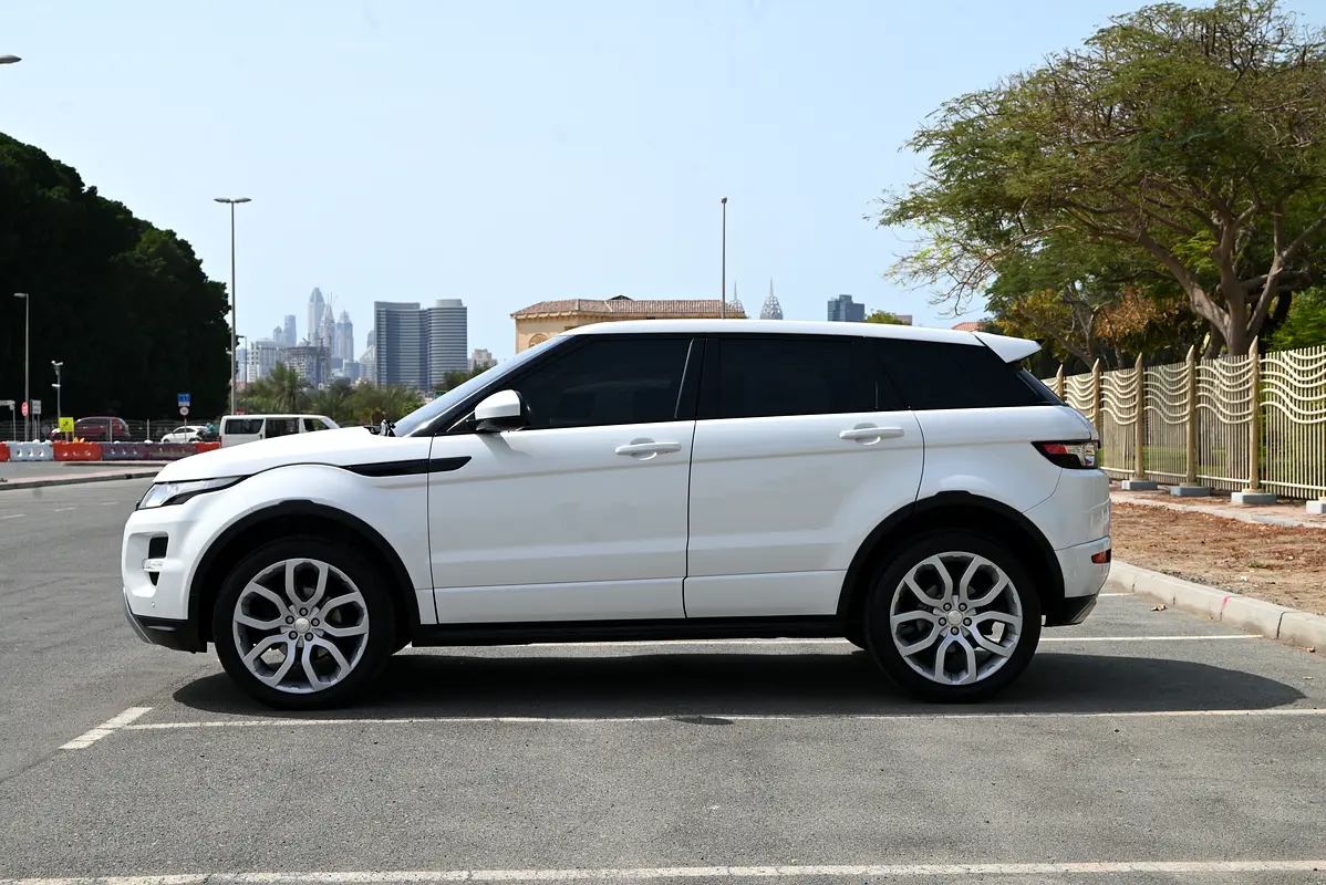 LAND ROVER Range Rover Evoque Dynamic SE 2014 - photo 6 - Import Émirats | International Cars