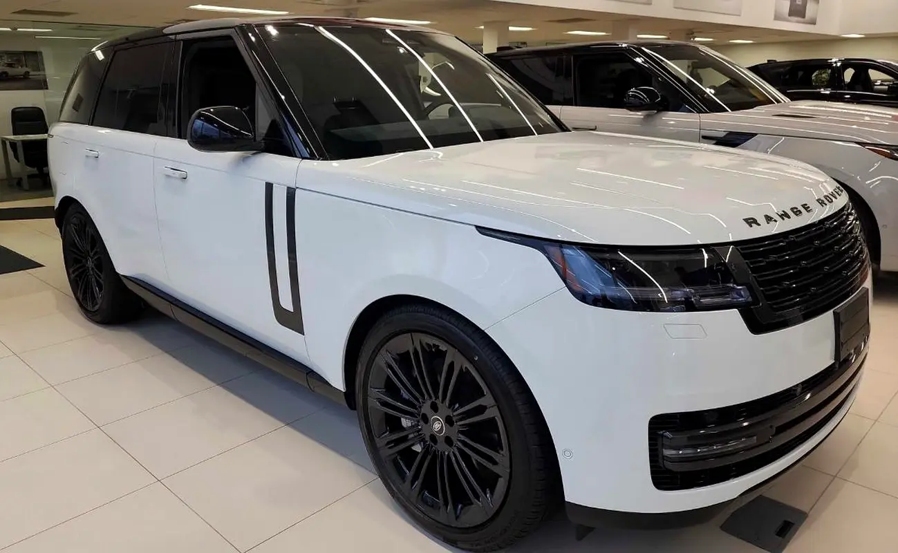 LAND ROVER Range Rover Vogue 2025 - photo 2 - Import Émirats | International Cars