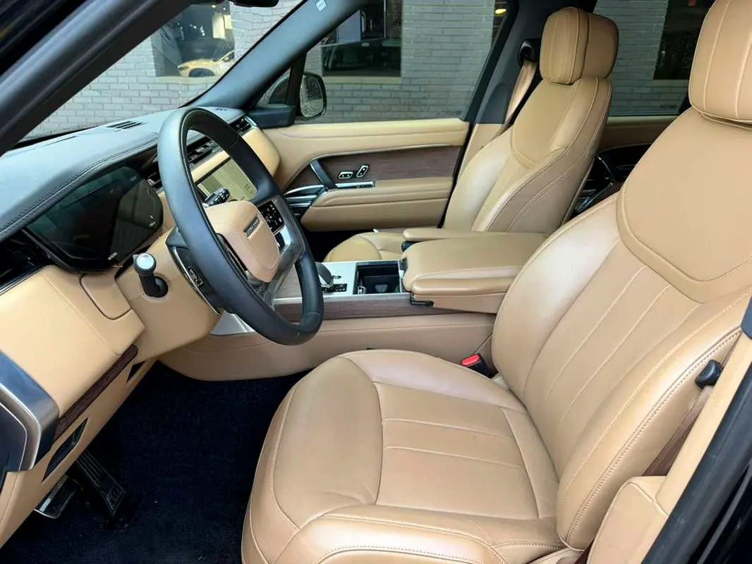 LAND ROVER Range Rover Vogue 2025 - photo 6 - Import Émirats | International Cars