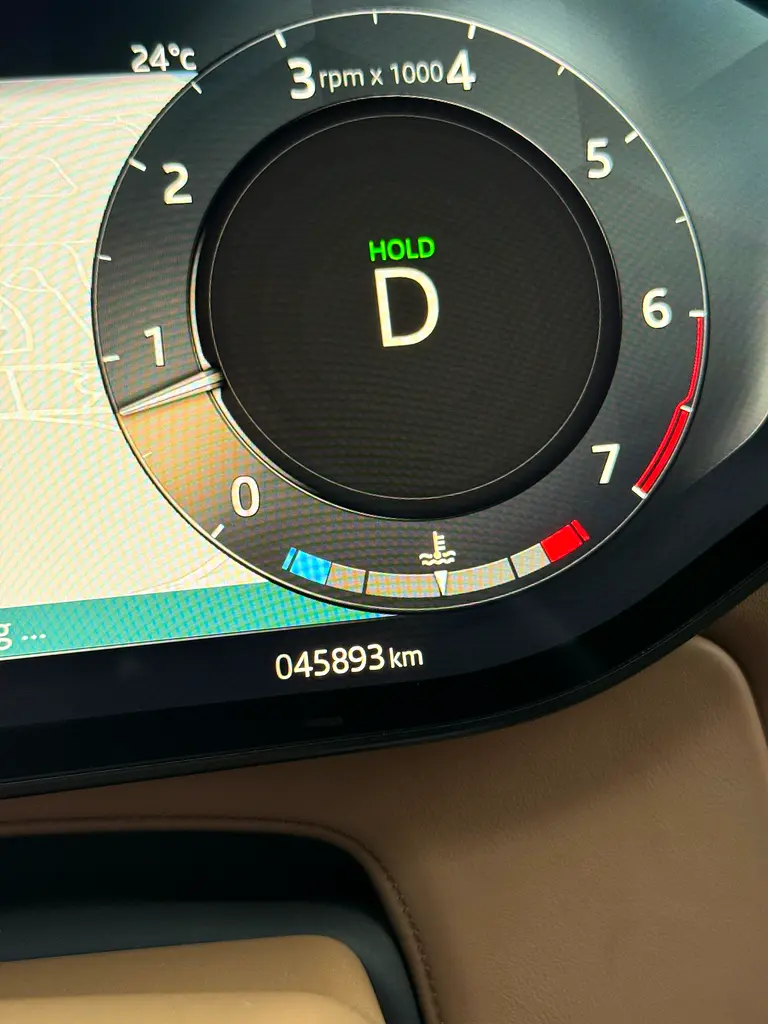 LAND ROVER Range Rover HSE 2023 - photo 8 - Import Émirats | International Cars