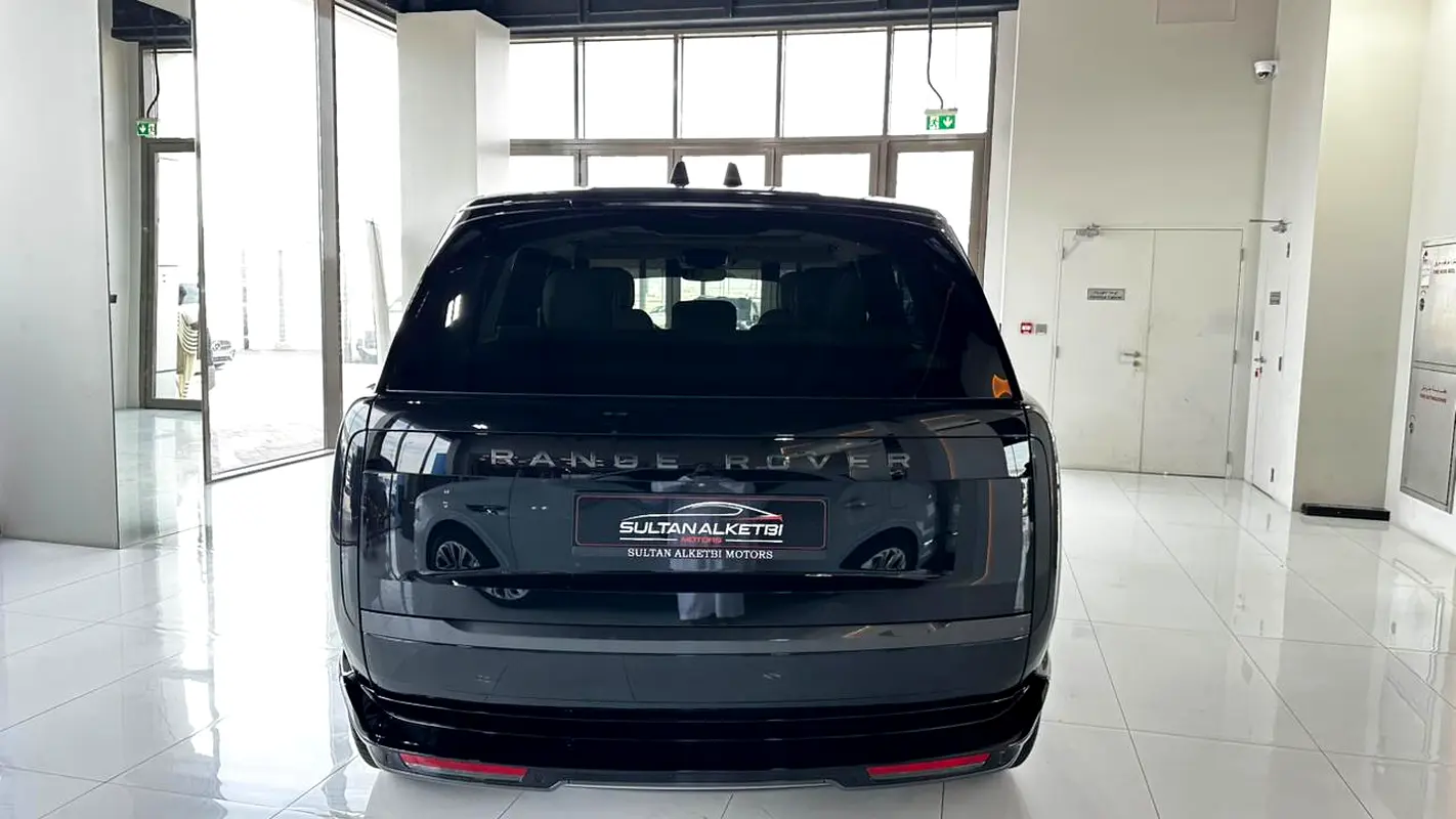 LAND ROVER Range Rover Vogue 2025 - photo 11 - Import Émirats | International Cars