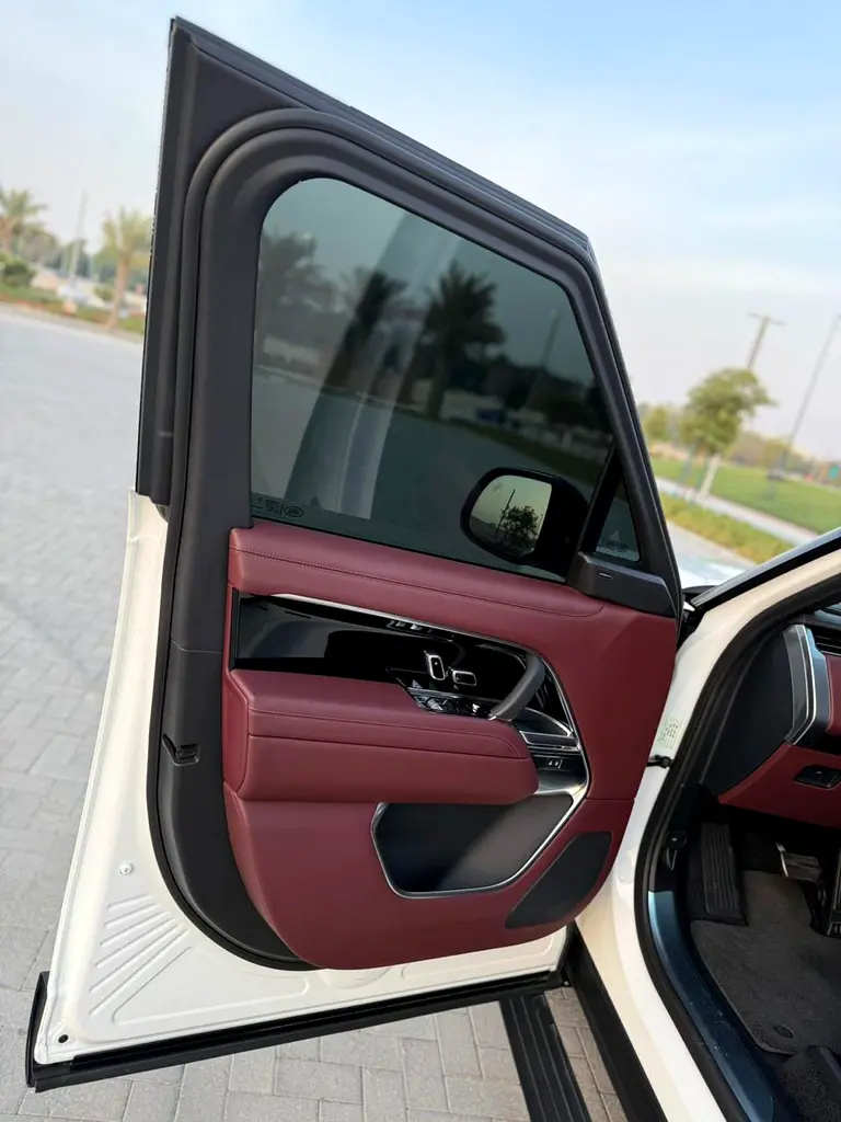 LAND ROVER Range Rover HSE P530 2023 - photo 10 - Import Émirats | International Cars