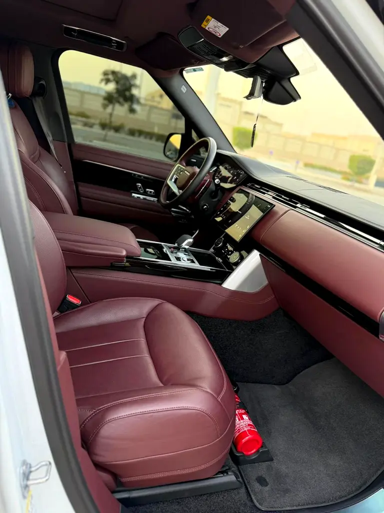 LAND ROVER Range Rover HSE P530 2023 - photo 12 - Import Émirats | International Cars