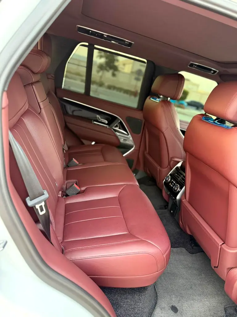 LAND ROVER Range Rover HSE P530 2023 - photo 7 - Import Émirats | International Cars