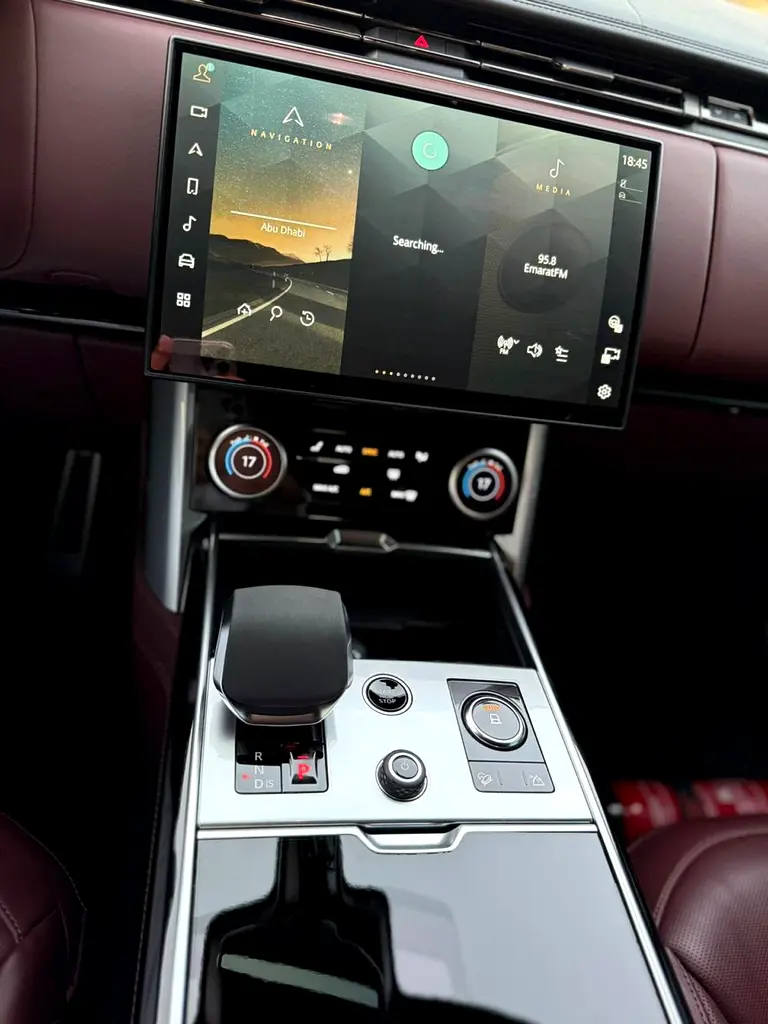 LAND ROVER Range Rover HSE P530 2023 - photo 9 - Import Émirats | International Cars