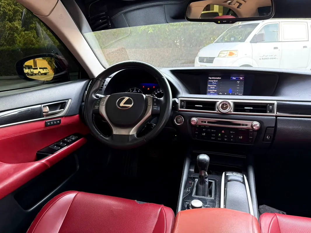 LEXUS GS-Series GS 250 2012 - photo 10 - Import Émirats | International Cars