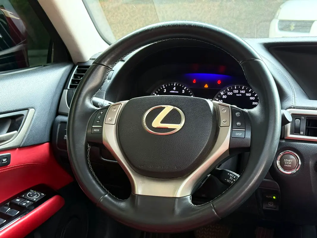 LEXUS GS-Series GS 250 2012 - photo 8 - Import Émirats | International Cars