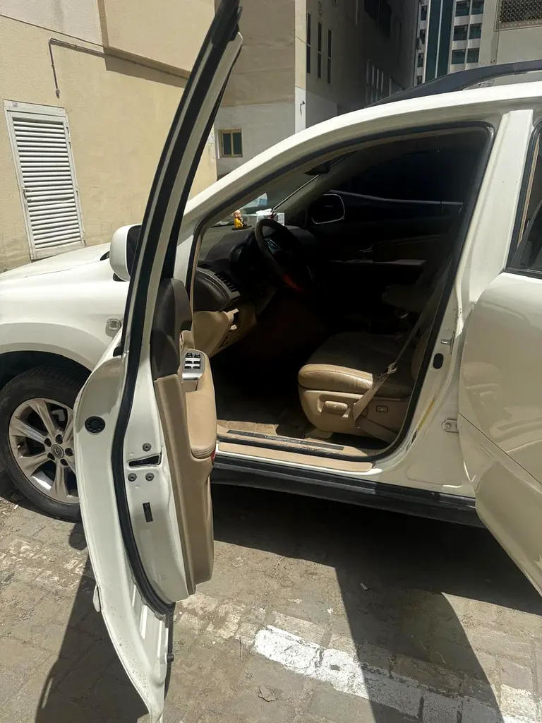 LEXUS RX-Series RX 350 Standard 2007 - photo 12 - Import Émirats | International Cars