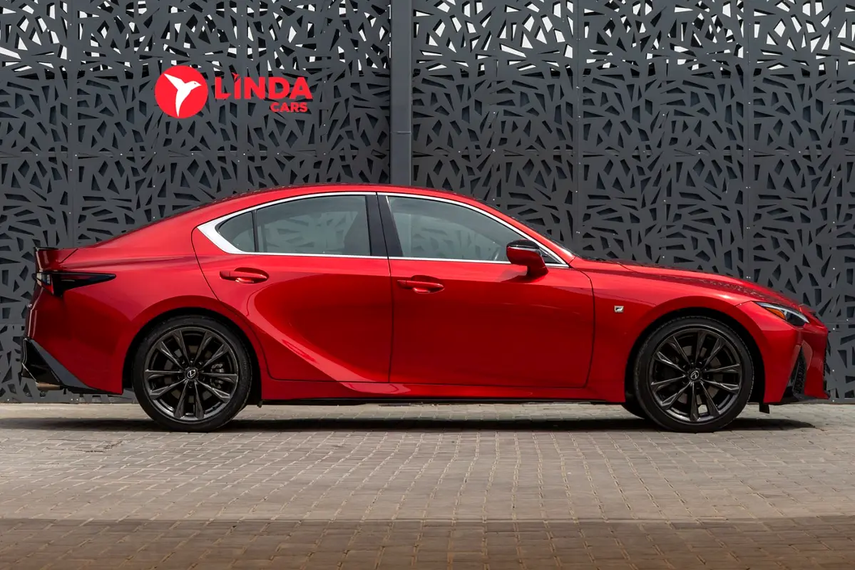 LEXUS IS-Series IS 350 F Sport 2024 - photo 8 - Import Émirats | International Cars