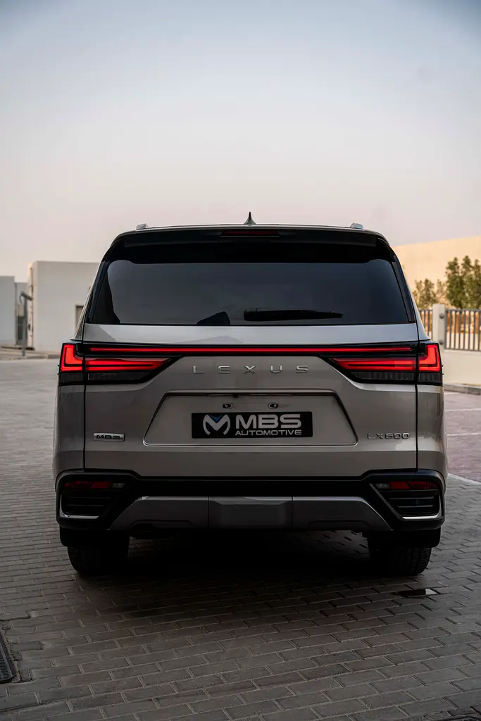 LEXUS LX-Series LX 600 Signature 2025 - photo 2 - Import Émirats | International Cars