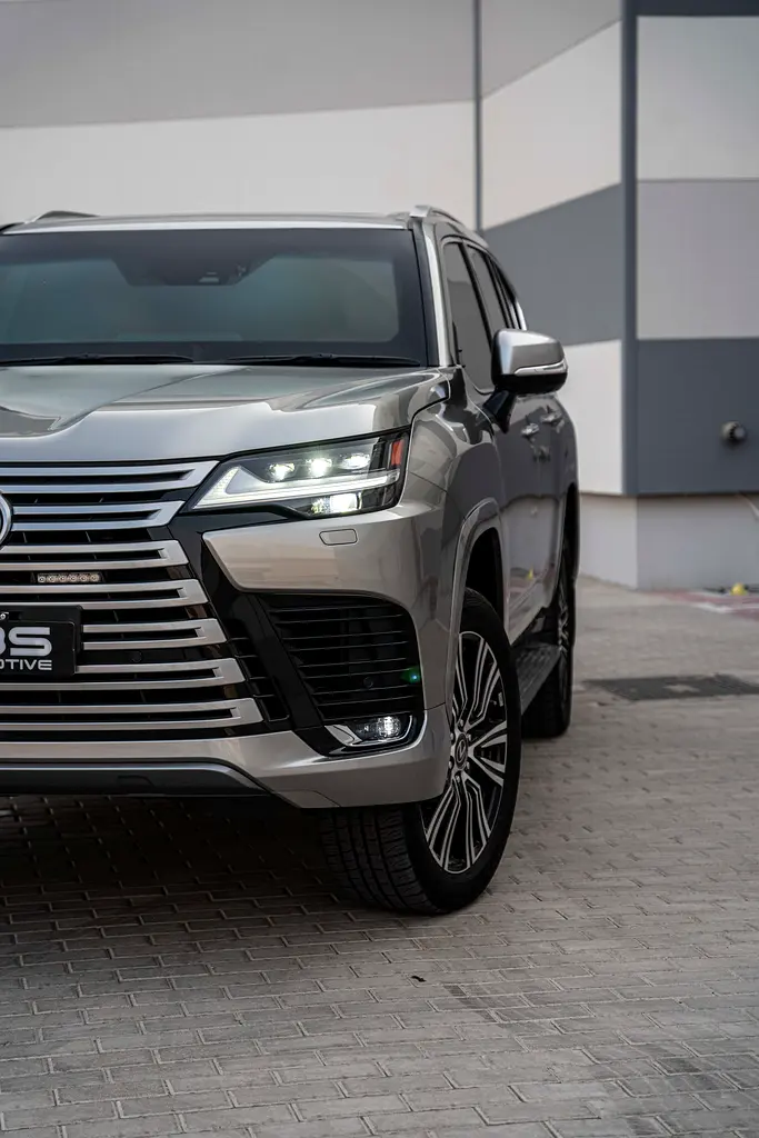 LEXUS LX-Series LX 600 Signature 2025 - photo 3 - Import Émirats | International Cars