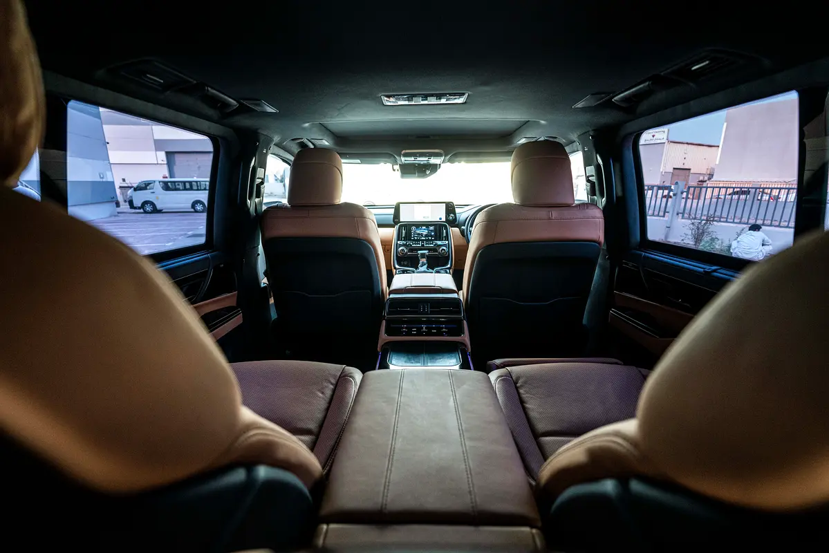 LEXUS LX-Series LX 600 Signature 2025 - photo 6 - Import Émirats | International Cars