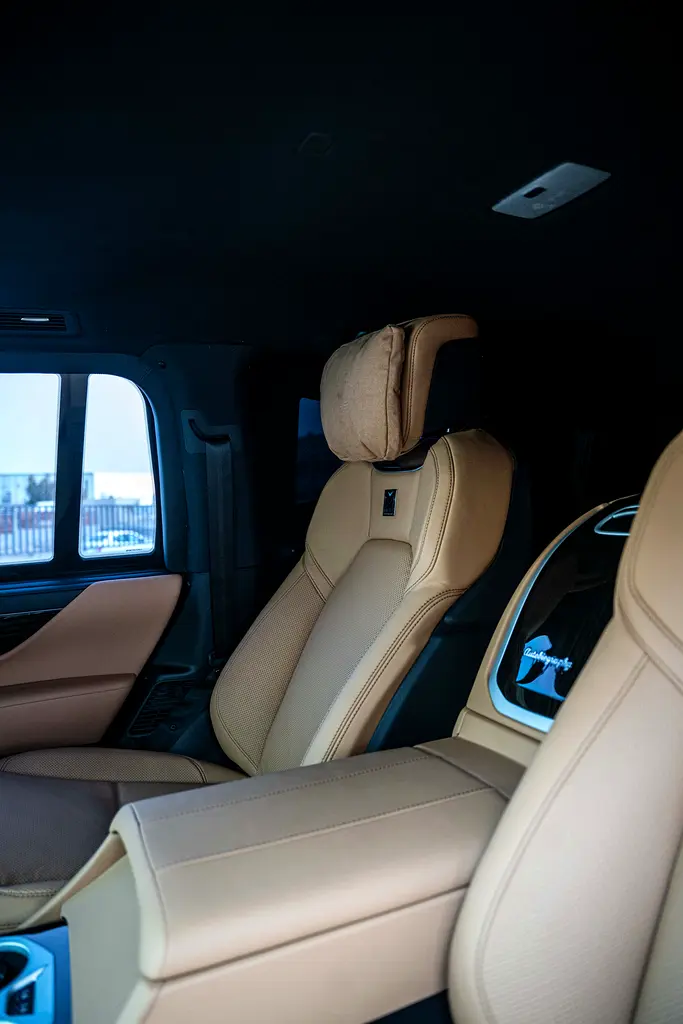 LEXUS LX-Series LX 600 Signature 2025 - photo 9 - Import Émirats | International Cars
