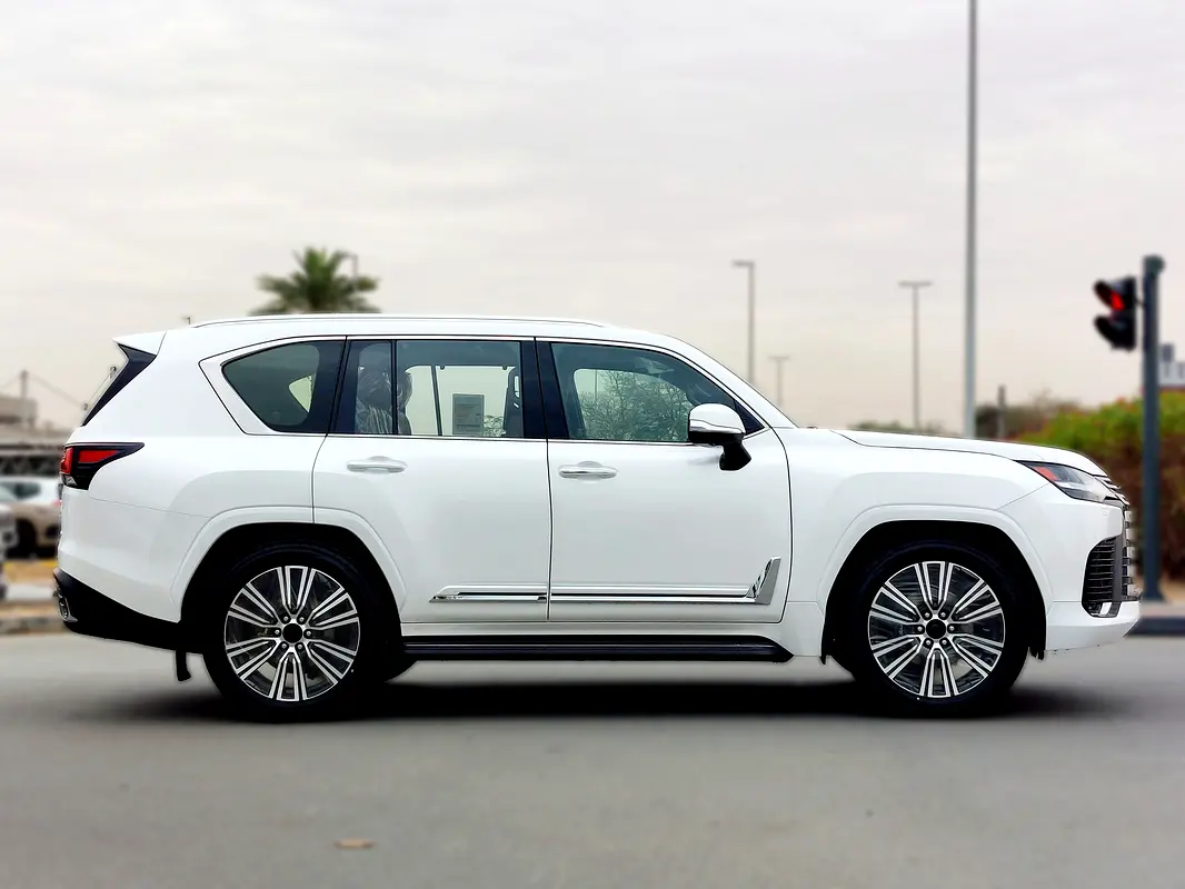 LEXUS LX-Series LX 600 Signature 2026 - photo 2 - Import Émirats | International Cars