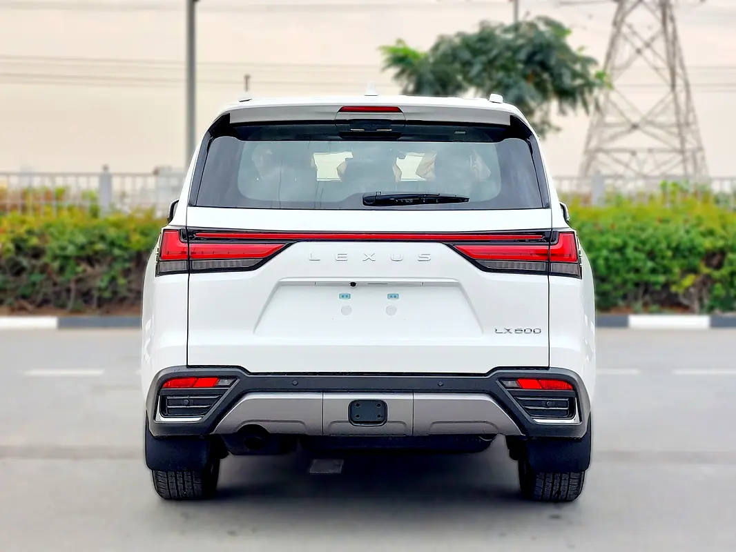 LEXUS LX-Series LX 600 Signature 2026 - photo 5 - Import Émirats | International Cars