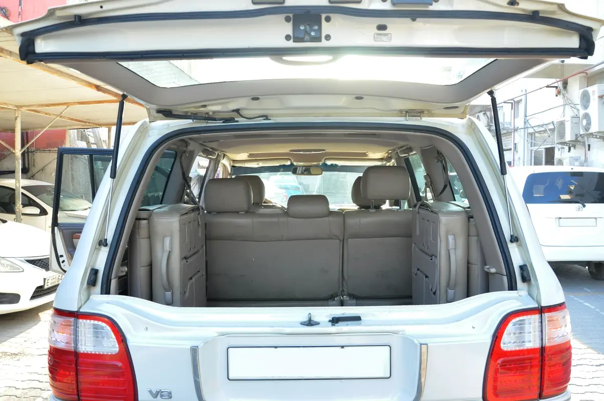 LEXUS LX-Series LX 470 1998 - photo 8 - Import Émirats | International Cars