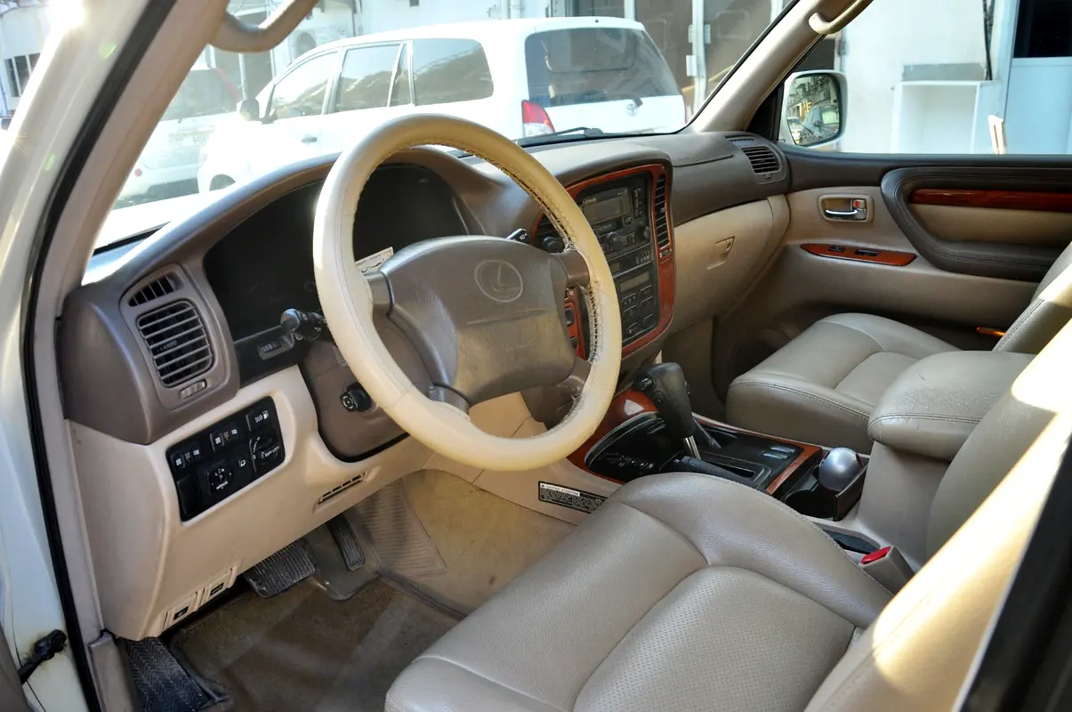 LEXUS LX-Series LX 470 1998 - photo 9 - Import Émirats | International Cars