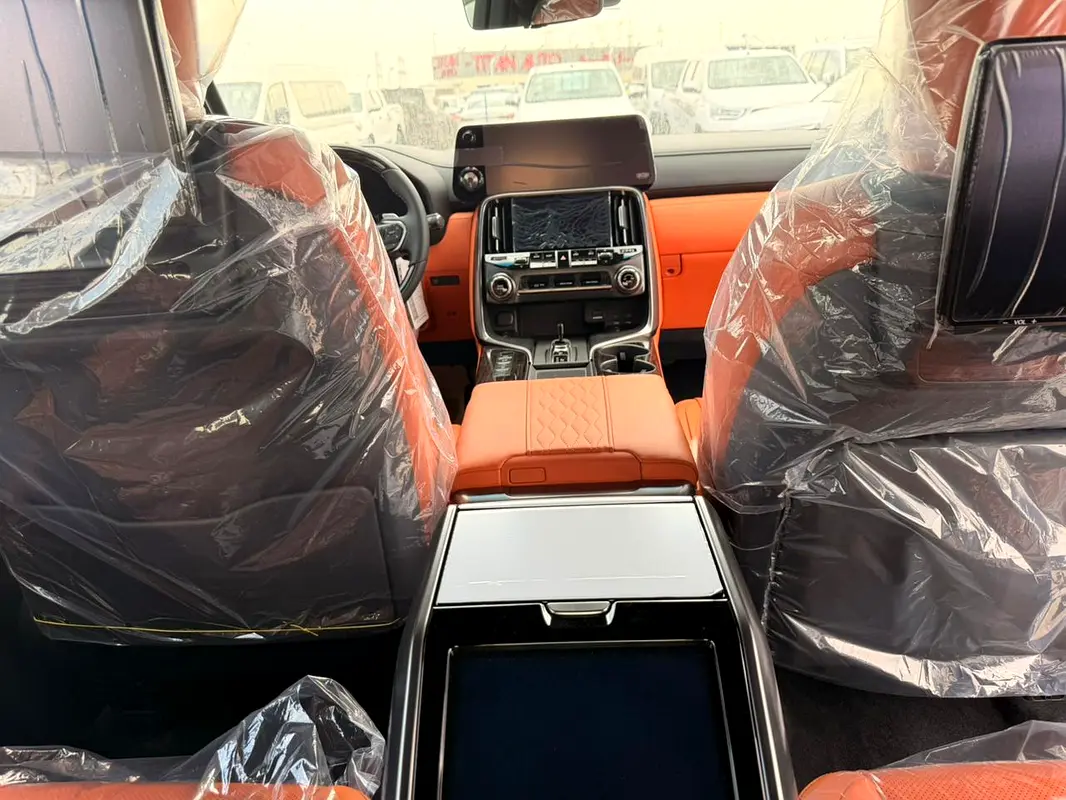 LEXUS LX-Series LX 700h VIP 2026 - photo 7 - Import Émirats | International Cars