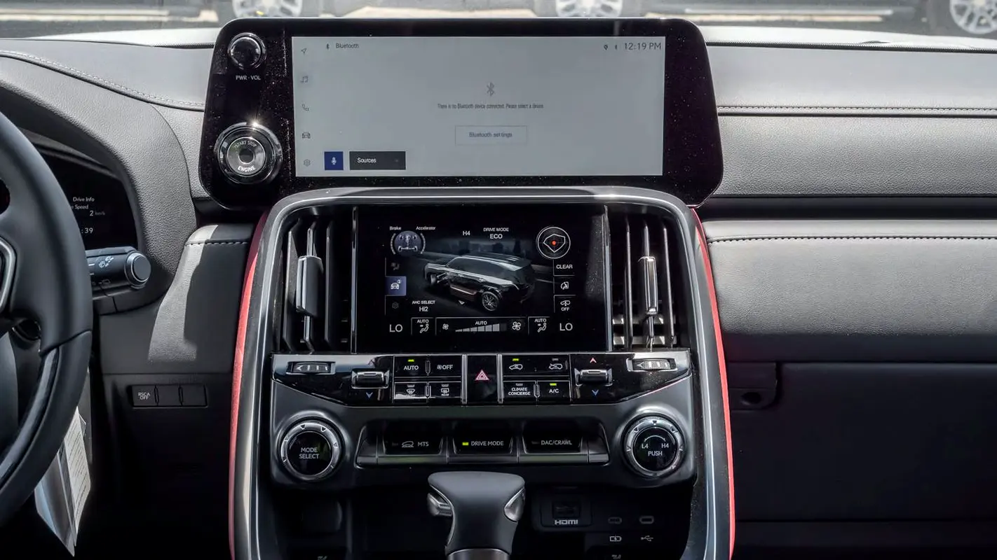 LEXUS LX-Series LX 600 Signature 2026 - photo 12 - Import Émirats | International Cars