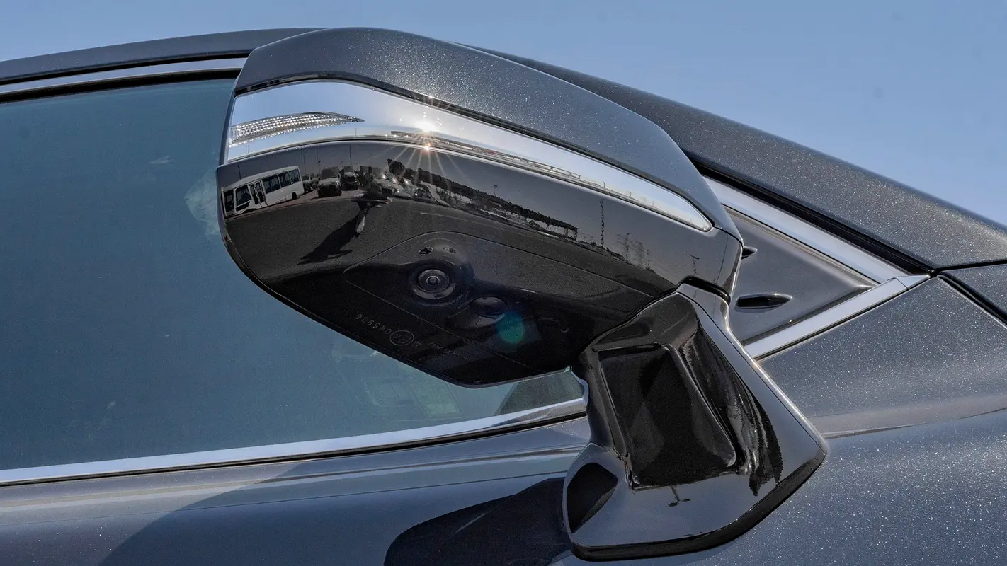 LEXUS LX-Series LX 700h Signature 2026 - photo 7 - Import Émirats | International Cars