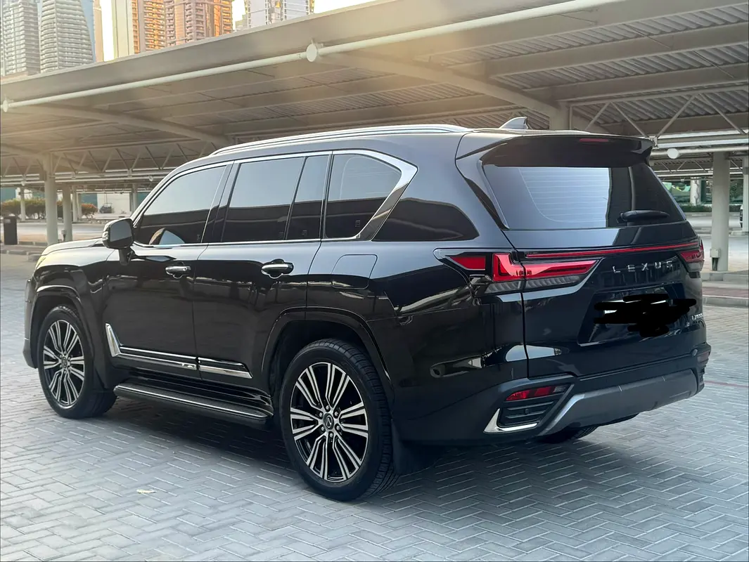 LEXUS LX-Series LX 600 Signature 2026 - photo 4 - Import Émirats | International Cars