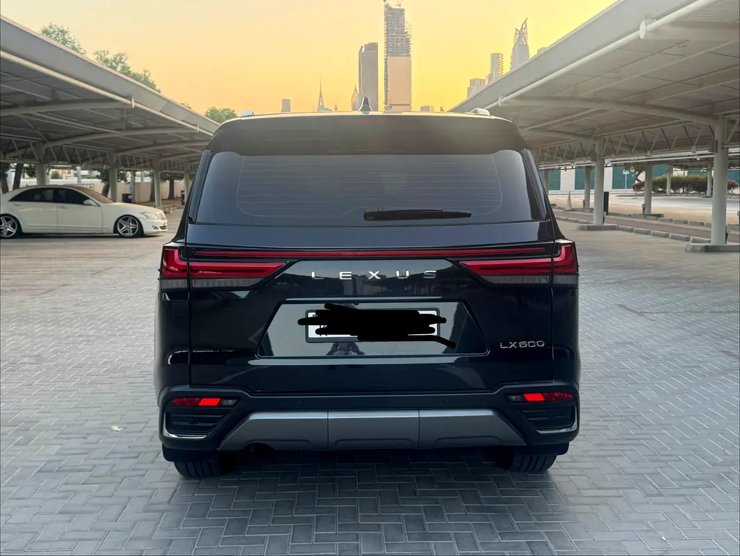 LEXUS LX-Series LX 600 Signature 2026 - photo 5 - Import Émirats | International Cars