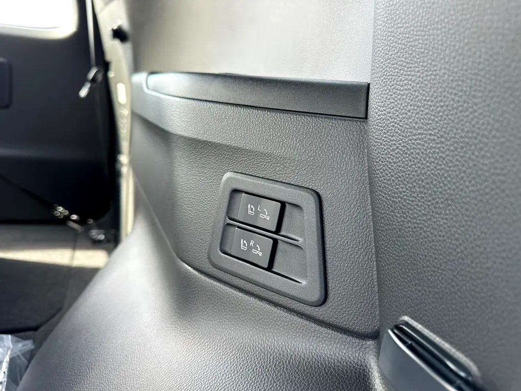 LEXUS LX-Series Other 2025 - photo 11 - Import Émirats | International Cars