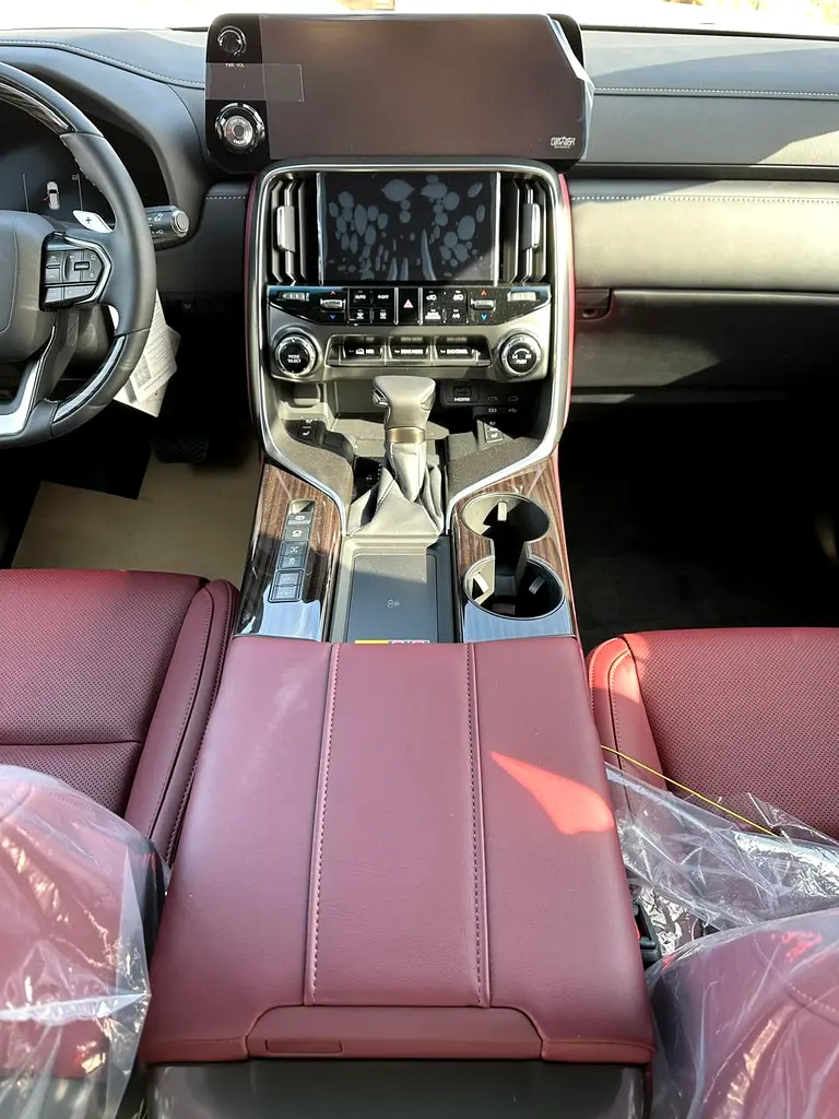 LEXUS LX-Series Other 2025 - photo 12 - Import Émirats | International Cars