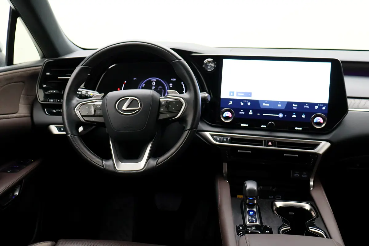 LEXUS RX-Series RX 350h Platinum 2023 - photo 10 - Import Émirats | International Cars