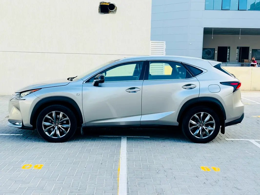 LEXUS NX-Series NX 200t 2015 - photo 10 - Import Émirats | International Cars