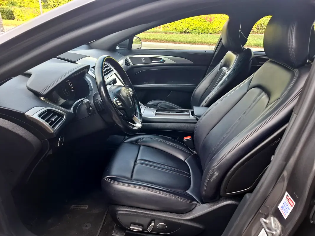 LINCOLN MKZ Reserve 2018 - photo 12 - Import Émirats | International Cars