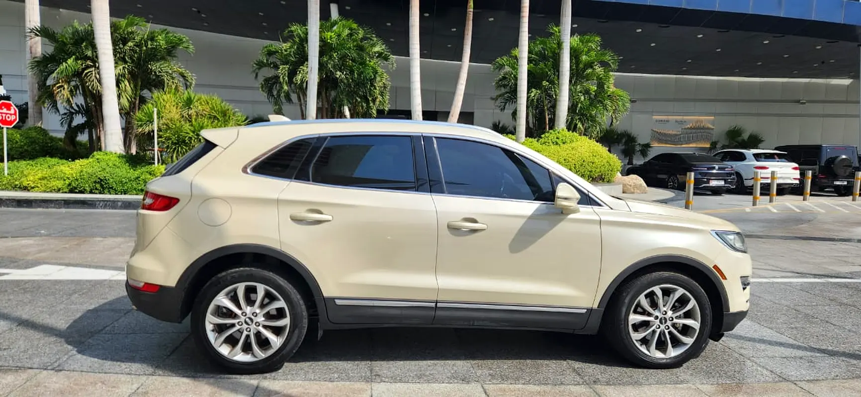 LINCOLN MKC Select 2018 - photo 4 - Import Émirats | International Cars