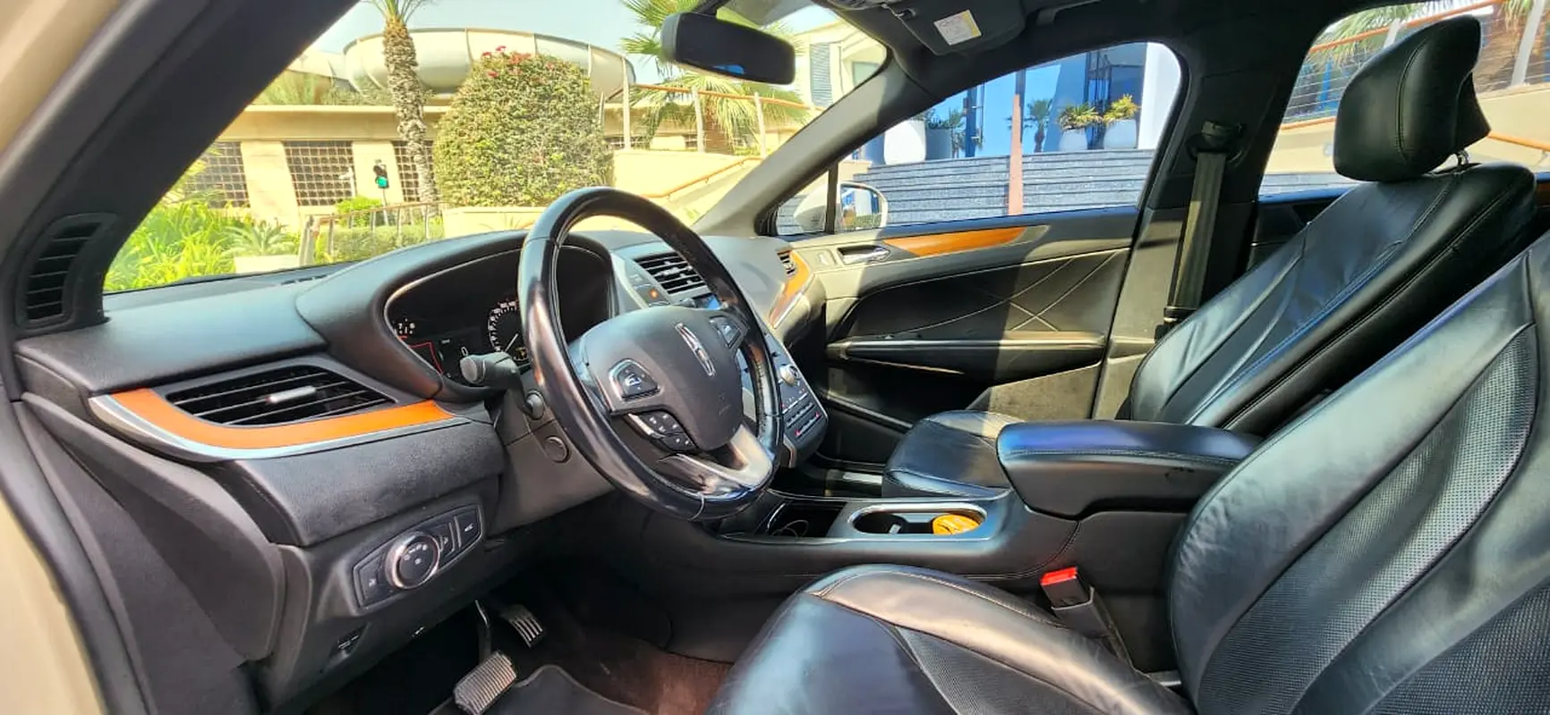 LINCOLN MKC Select 2018 - photo 8 - Import Émirats | International Cars