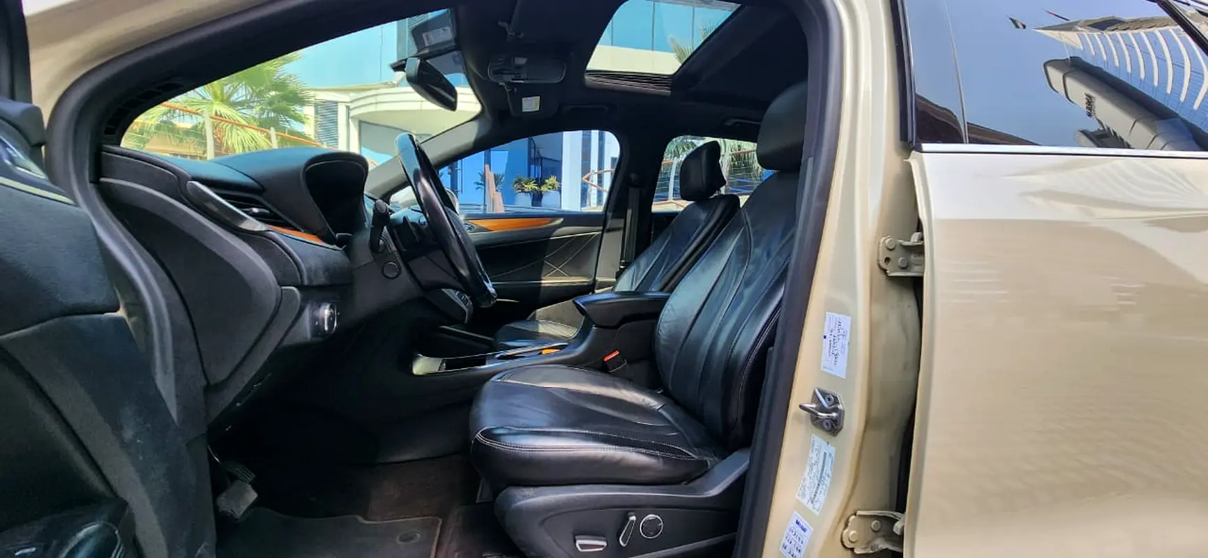 LINCOLN MKC Select 2018 - photo 9 - Import Émirats | International Cars