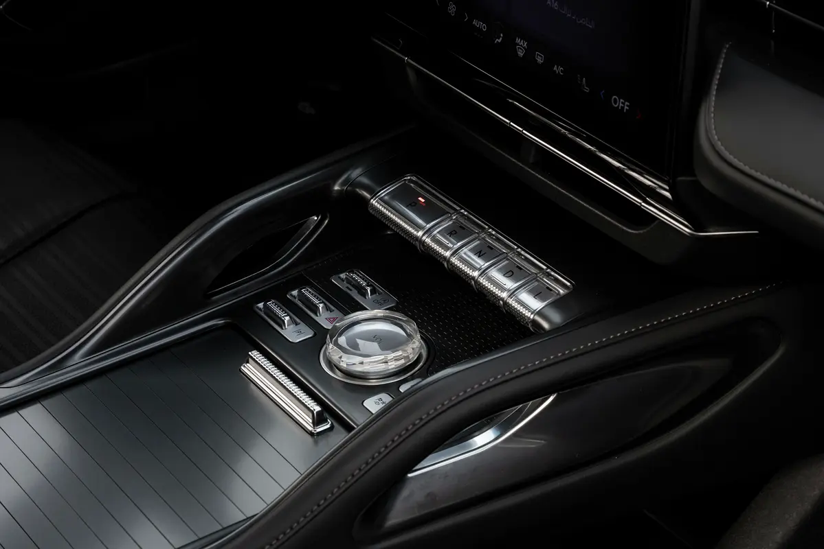 LINCOLN Nautilus Reserve III 2024 - photo 10 - Import Émirats | International Cars