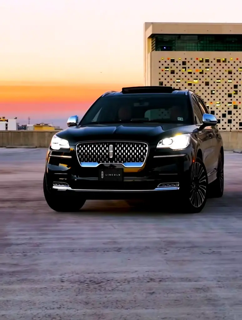 LINCOLN Aviator Presidential 2020