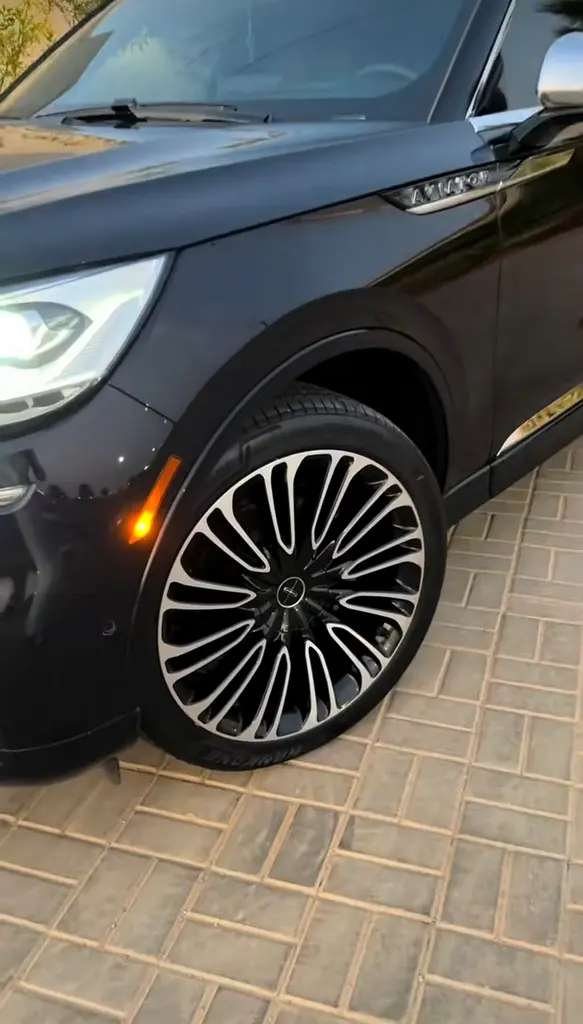 LINCOLN Aviator Presidential 2020 - photo 4 - Import Émirats | International Cars