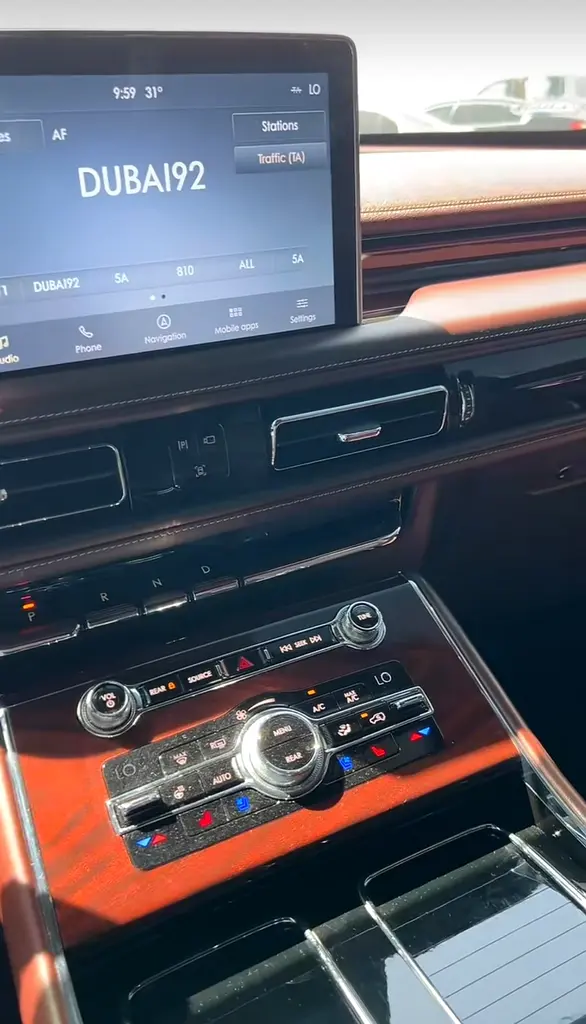 LINCOLN Aviator Presidential 2020 - photo 8 - Import Émirats | International Cars