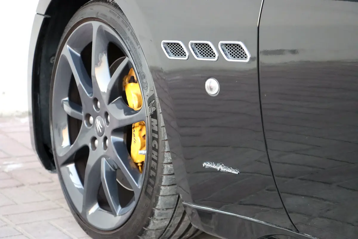 MASERATI GranTurismo Sport 2014 - photo 10 - Import Émirats | International Cars