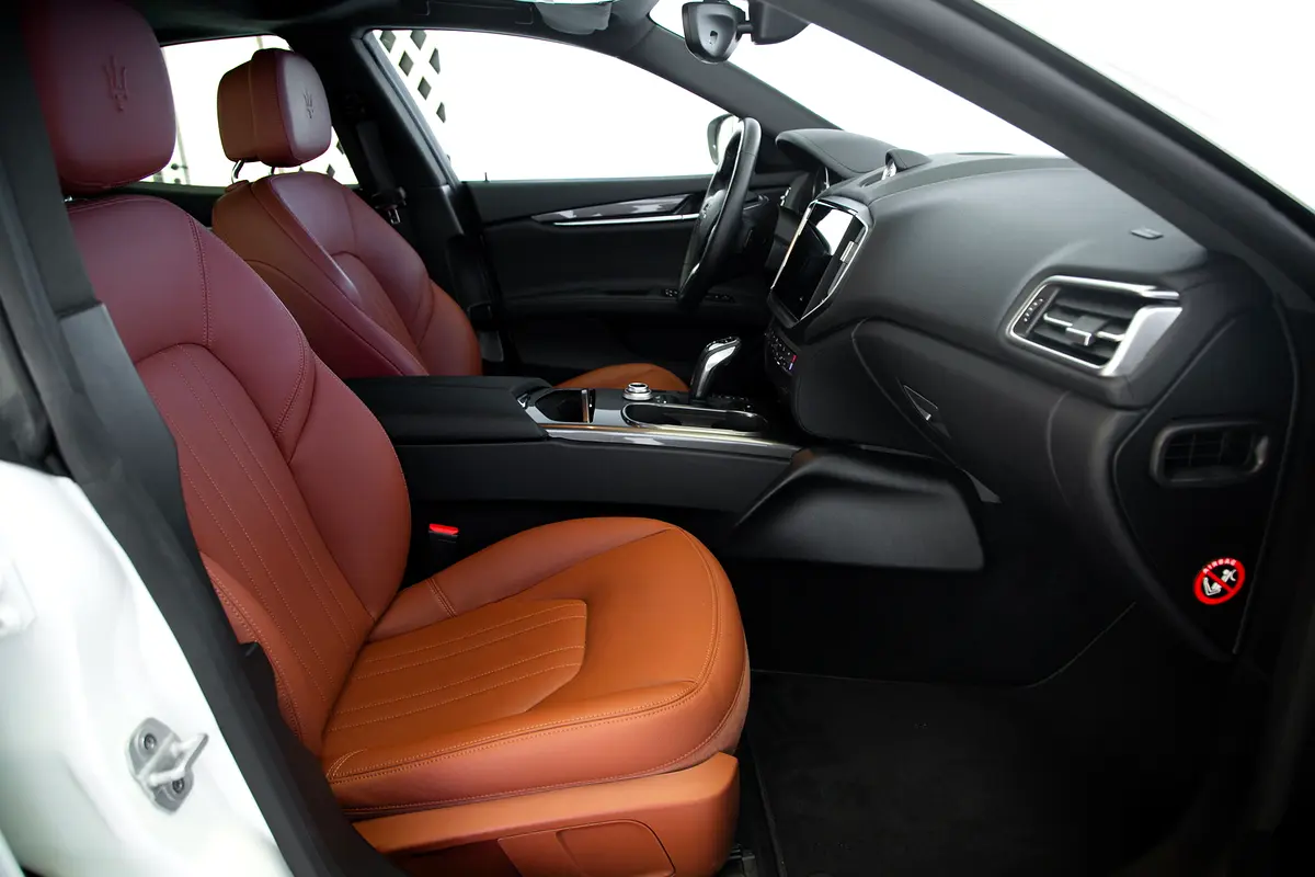 MASERATI Ghibli Other 2021 - photo 11 - Import Émirats | International Cars