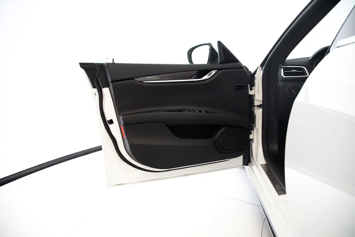 MASERATI Ghibli Other 2021 - photo 6 - Import Émirats | International Cars